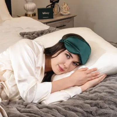 Sleep Mask - Emerald - Profile